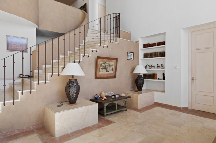 Image No.9-5 Bed Villa for sale