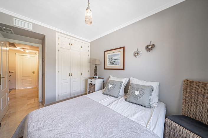 Image No.17-Villa de 4 chambres à vendre à Estepona