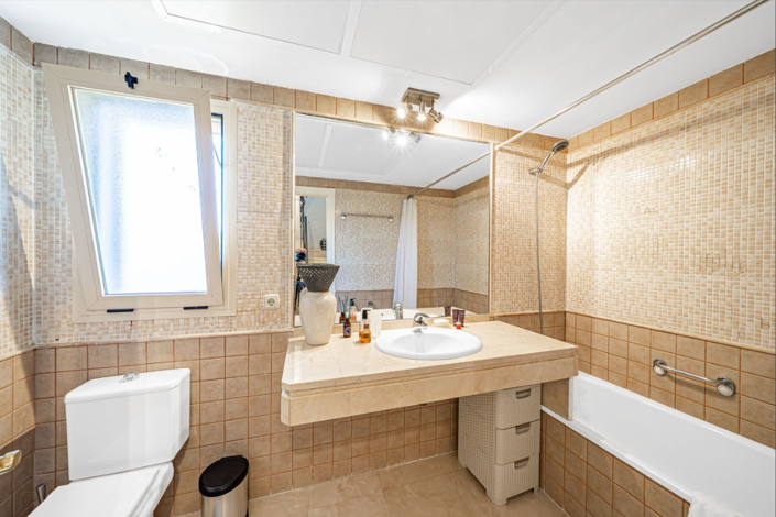 Image No.21-Villa de 4 chambres à vendre à Estepona