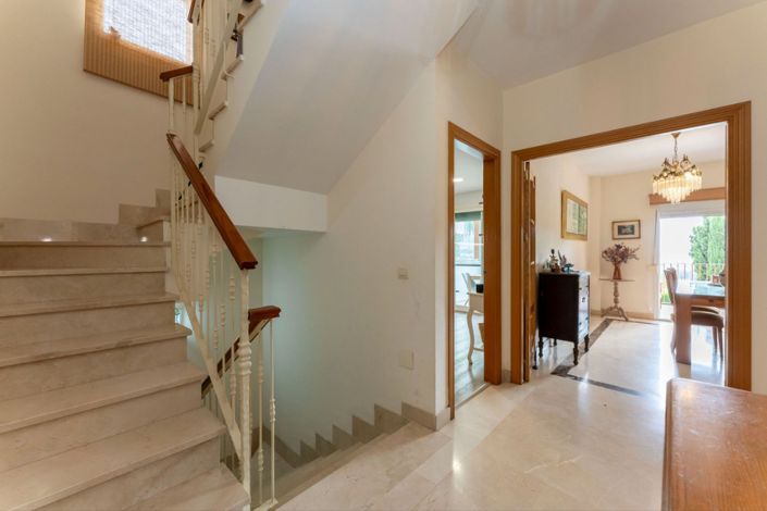 Image No.21-3 Bed Villa for sale