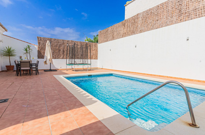 Image No.7-Villa de 4 chambres à vendre à Sotogrande playa