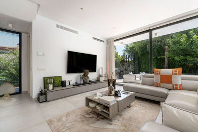 b98le8d7m9k3degpefzhs0lif8u4xzvzhwxtmggyekxx9