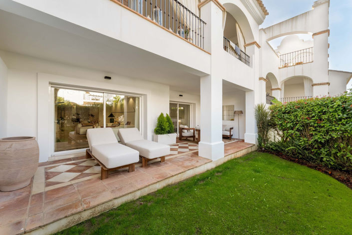 Image No.10-3 Bed Property for sale