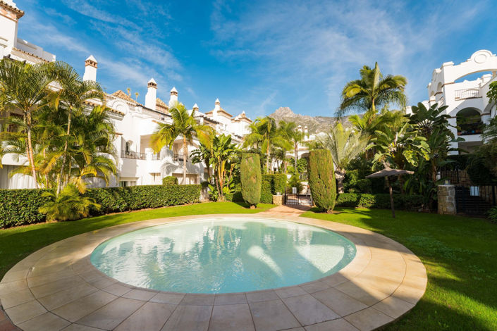 Image No.20-3 Bed Property for sale