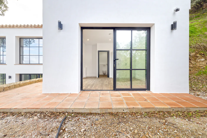 Image No.13-5 Bed Villa for sale