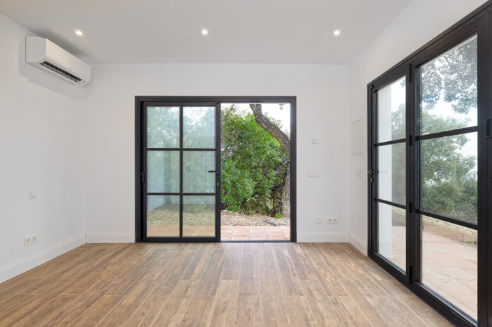 Image No.24-5 Bed Villa for sale