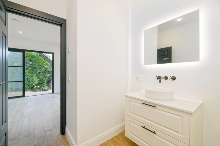 Image No.28-5 Bed Villa for sale