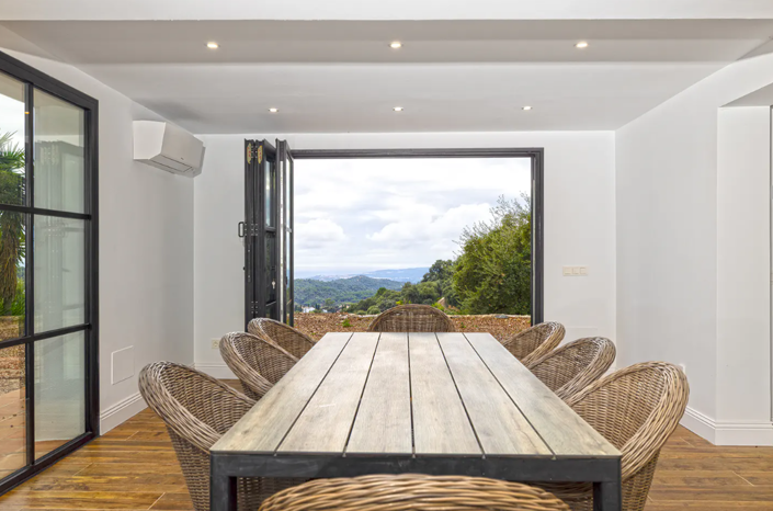 Image No.8-5 Bed Villa for sale