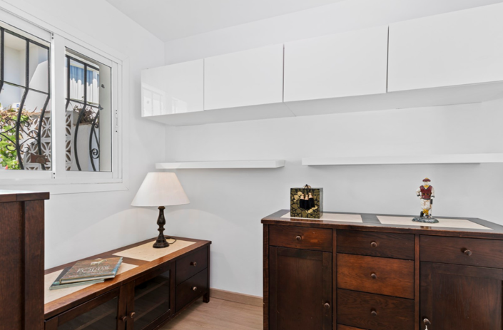 Image No.15-2 Bed Townhouse for sale