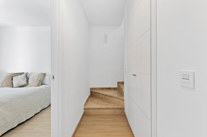 Image No.23-2 Bed Townhouse for sale