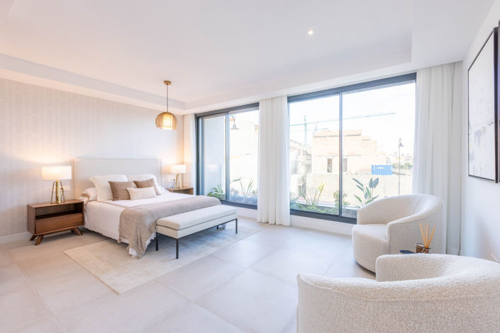 Image No.8-4 Bed Townhouse for sale