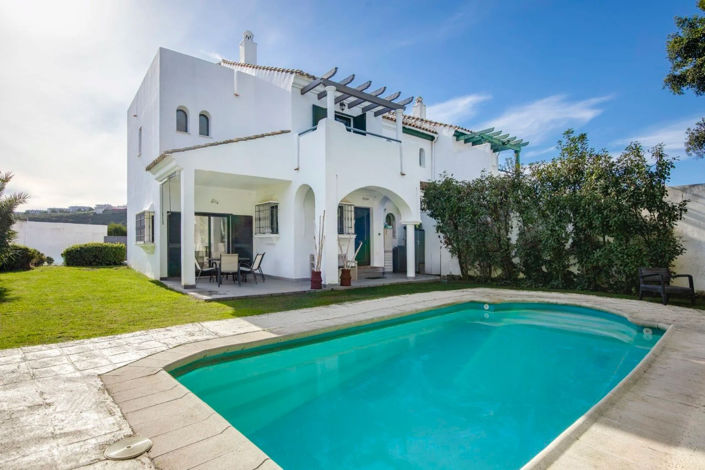 Image No.28-3 Bed Villa for sale