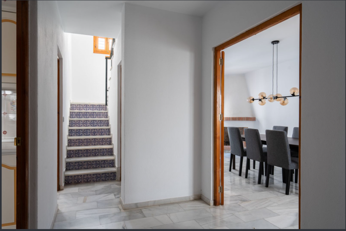 Image No.6-Maison de ville de 5 chambres à vendre à Estepona