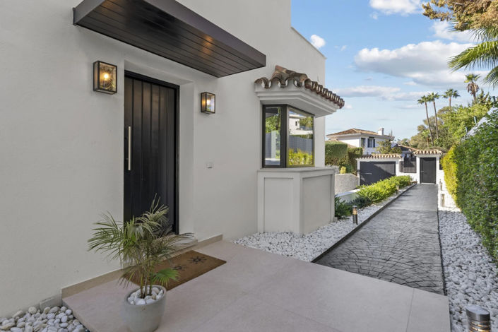 Image No.17-4 Bed Villa for sale