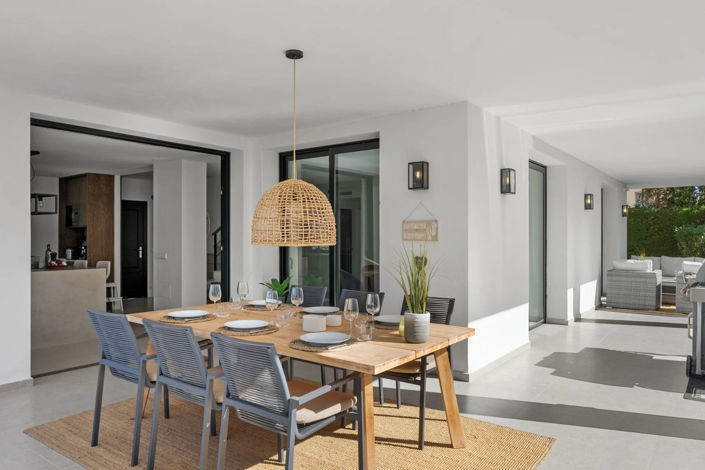 Image No.4-4 Bed Villa for sale