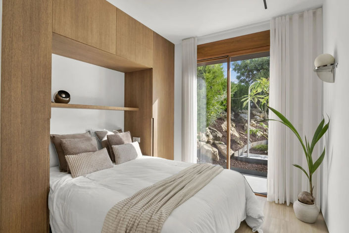 Image No.16-4 Bed Duplex for sale