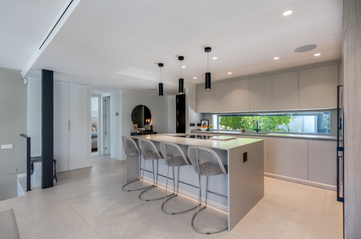 Image No.3-4 Bed Villa for sale