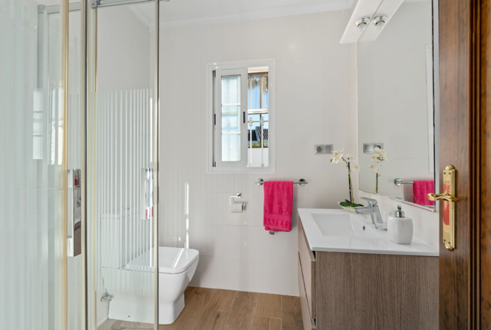 Image No.22-4 Bed Villa for sale