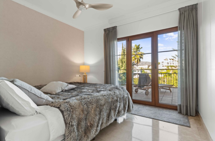 Image No.14-4 Bed Villa for sale