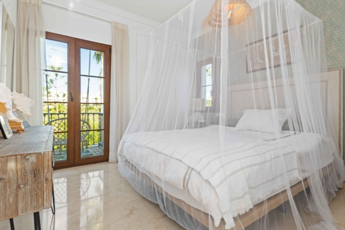 Image No.17-4 Bed Villa for sale