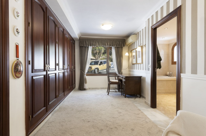 Image No.36-Villa de 4 chambres à vendre à Málaga City