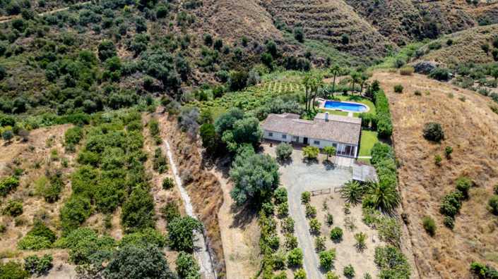 Image No.3-3 Bed Villa for sale