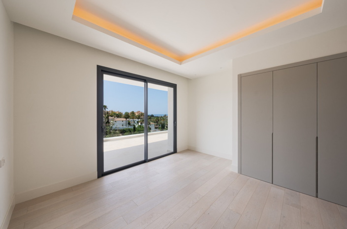 Image No.21-4 Bed Villa for sale