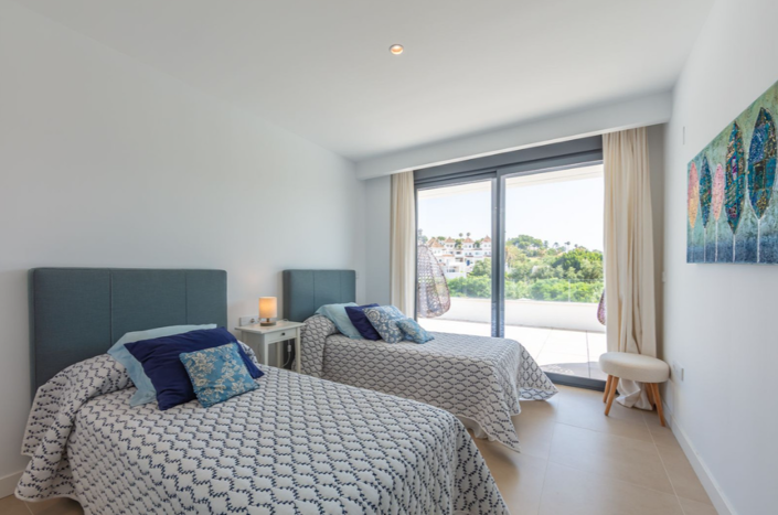 Image No.32-4 Bed Villa for sale