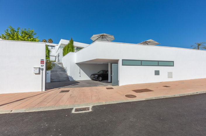 Image No.8-Villa de 4 chambres à vendre à Estepona