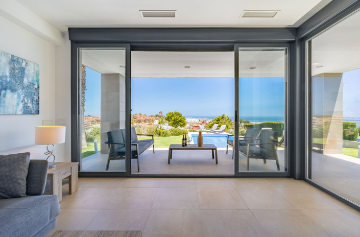 Image No.2-4 Bed Villa for sale