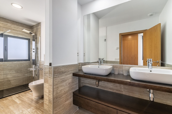 Image No.22-4 Bed Villa for sale