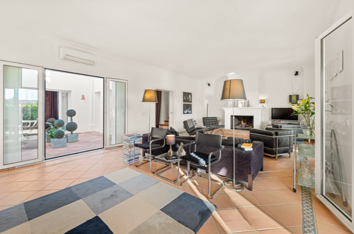 Image No.11-6 Bed Villa for sale