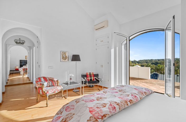 Image No.18-6 Bed Villa for sale