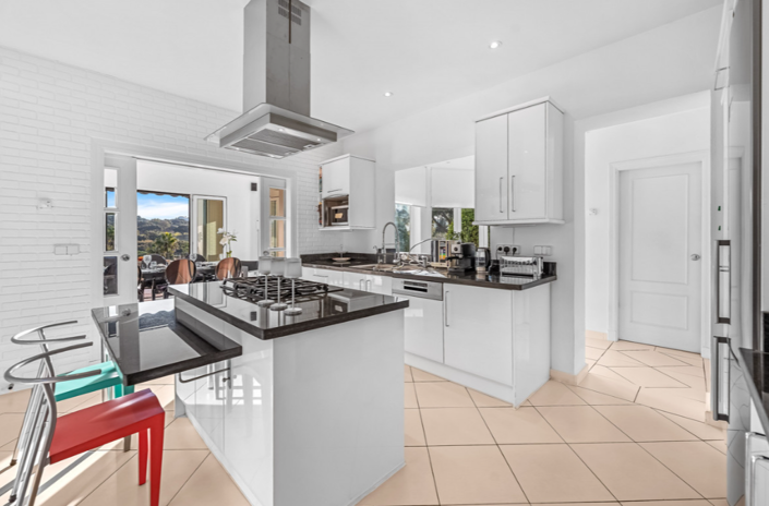 Image No.25-6 Bed Villa for sale