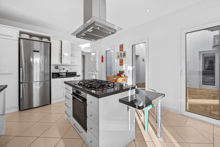 Image No.26-6 Bed Villa for sale