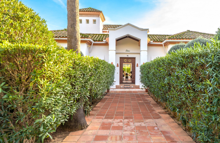 Image No.4-6 Bed Villa for sale