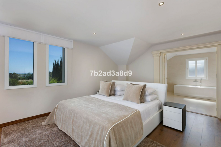 Image No.23-6 Bed Villa for sale