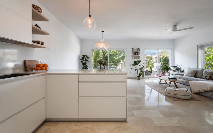 Image No.2-4 Bed Townhouse for sale