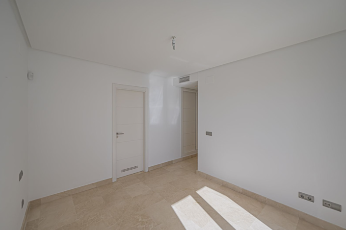 Image No.31-3 Bed Apartment for sale