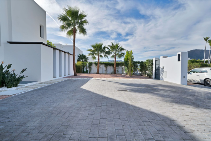 Image No.13-4 Bed Villa for sale