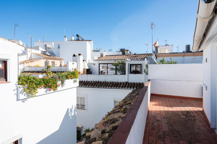 Image No.18-5 Bed Townhouse for sale