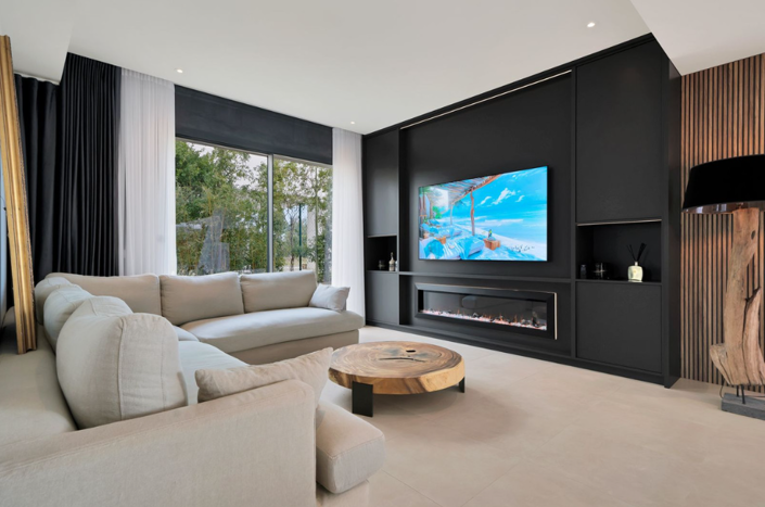 Image No.2-4 Bed Villa for sale