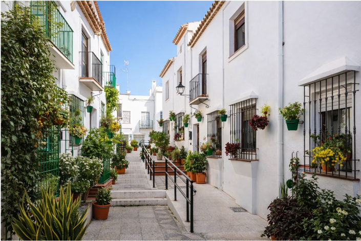 Image No.2-5 Bed Townhouse for sale