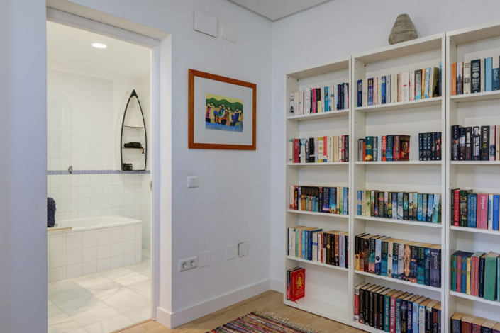 Image No.28-6 Bed Villa for sale