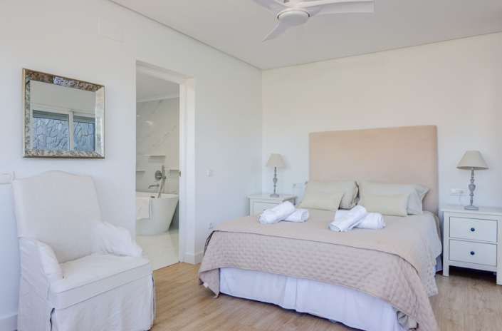 Image No.30-6 Bed Villa for sale