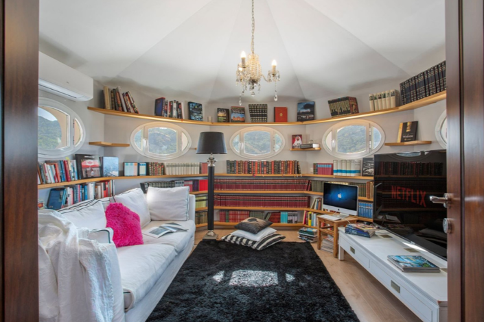 Image No.17-5 Bed Villa for sale