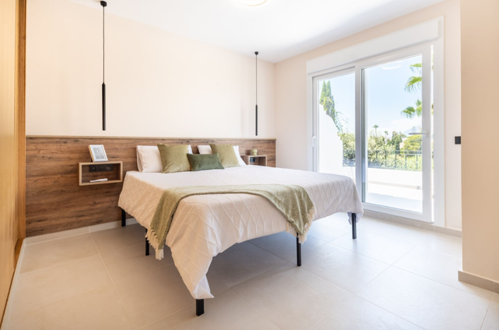 Image No.18-4 Bed Townhouse for sale