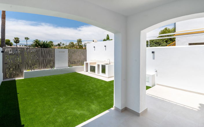 Image No.27-4 Bed Townhouse for sale