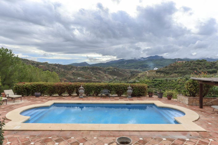 Image No.14-5 Bed Villa for sale