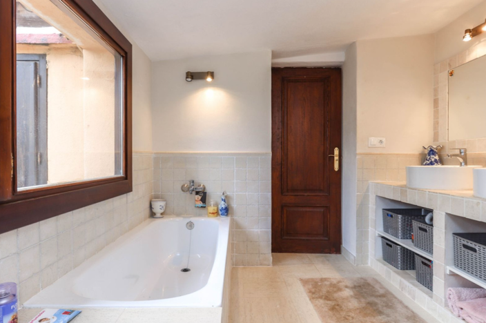 Image No.44-5 Bed Villa for sale